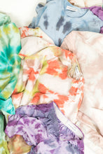 Load image into Gallery viewer, synesthesia sunday top (anna's choice colors)