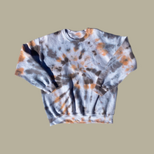 Load image into Gallery viewer, friday top